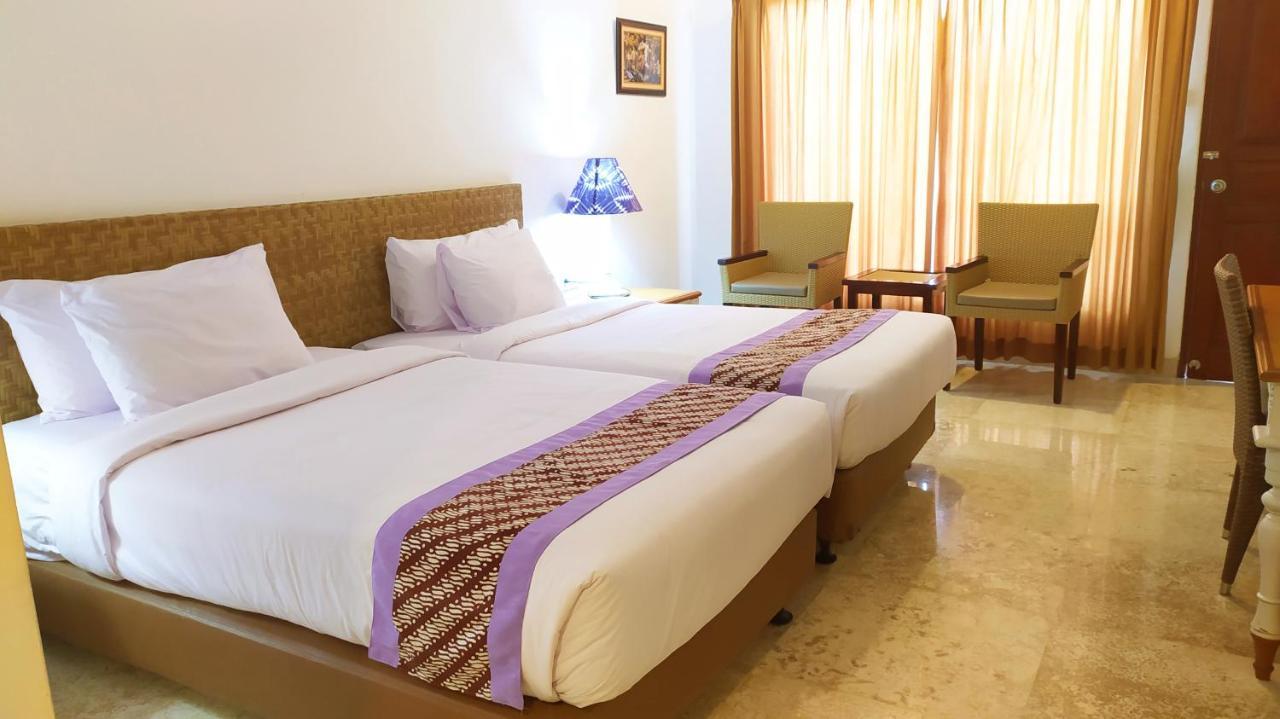 Puri Lovina Hotel Luaran gambar