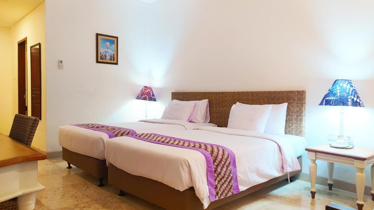 Puri Lovina Hotel Luaran gambar