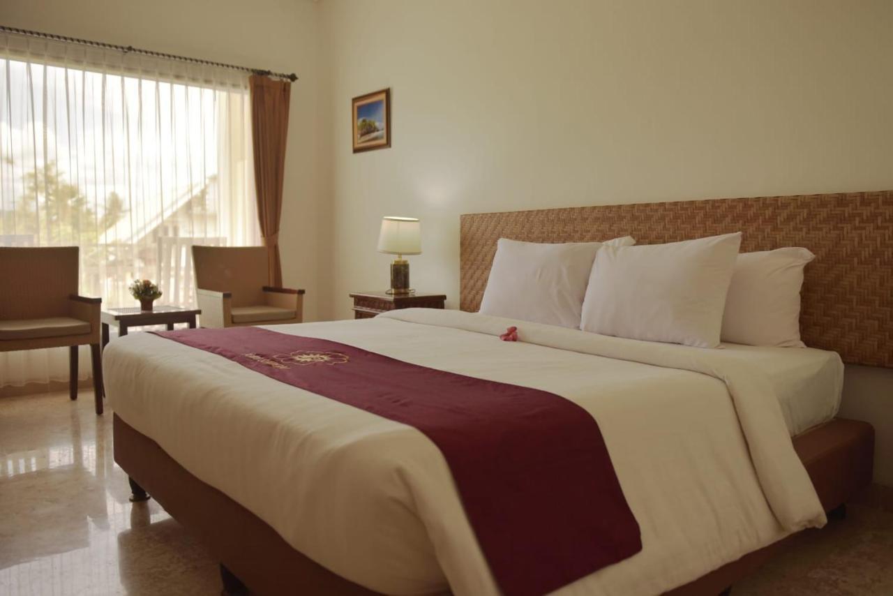 Puri Lovina Hotel Luaran gambar