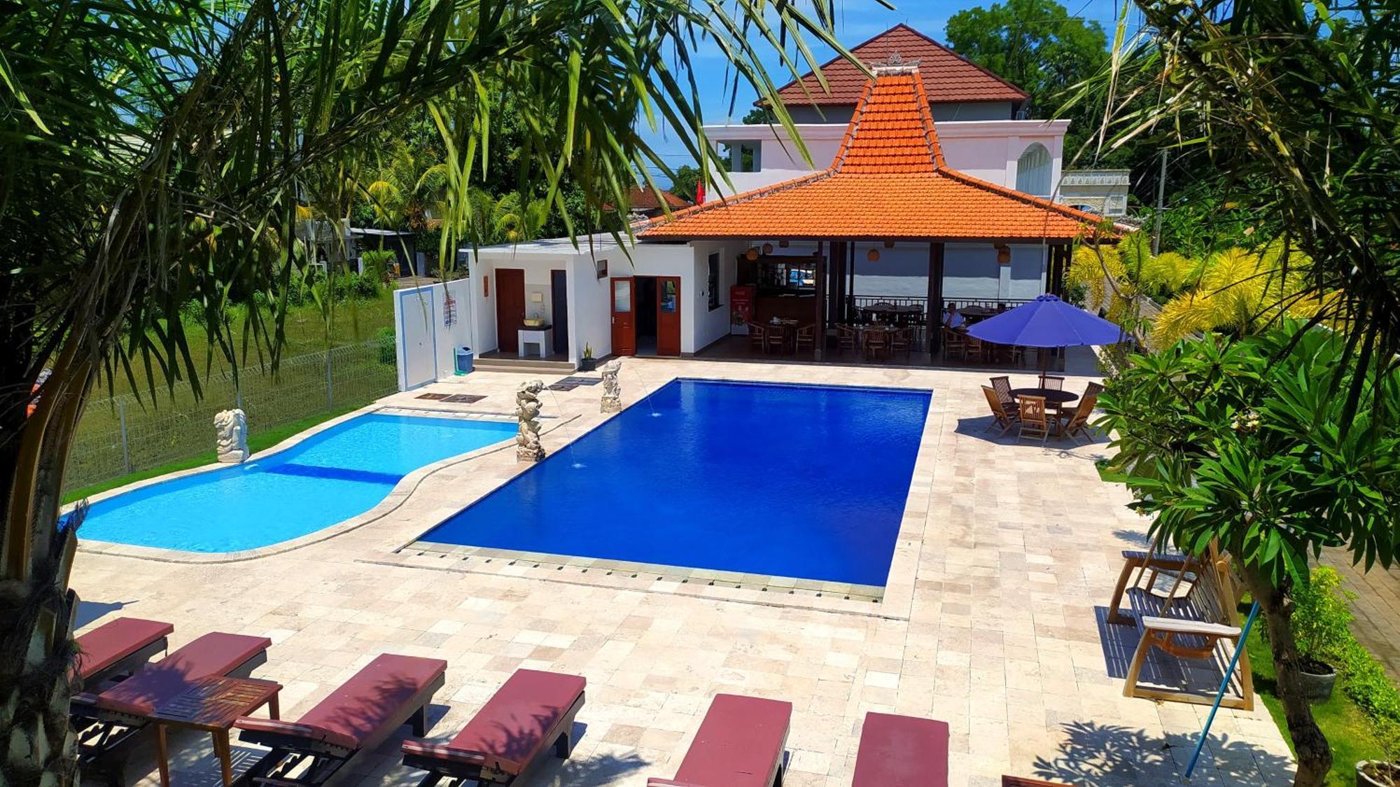 Puri Lovina Hotel Luaran gambar
