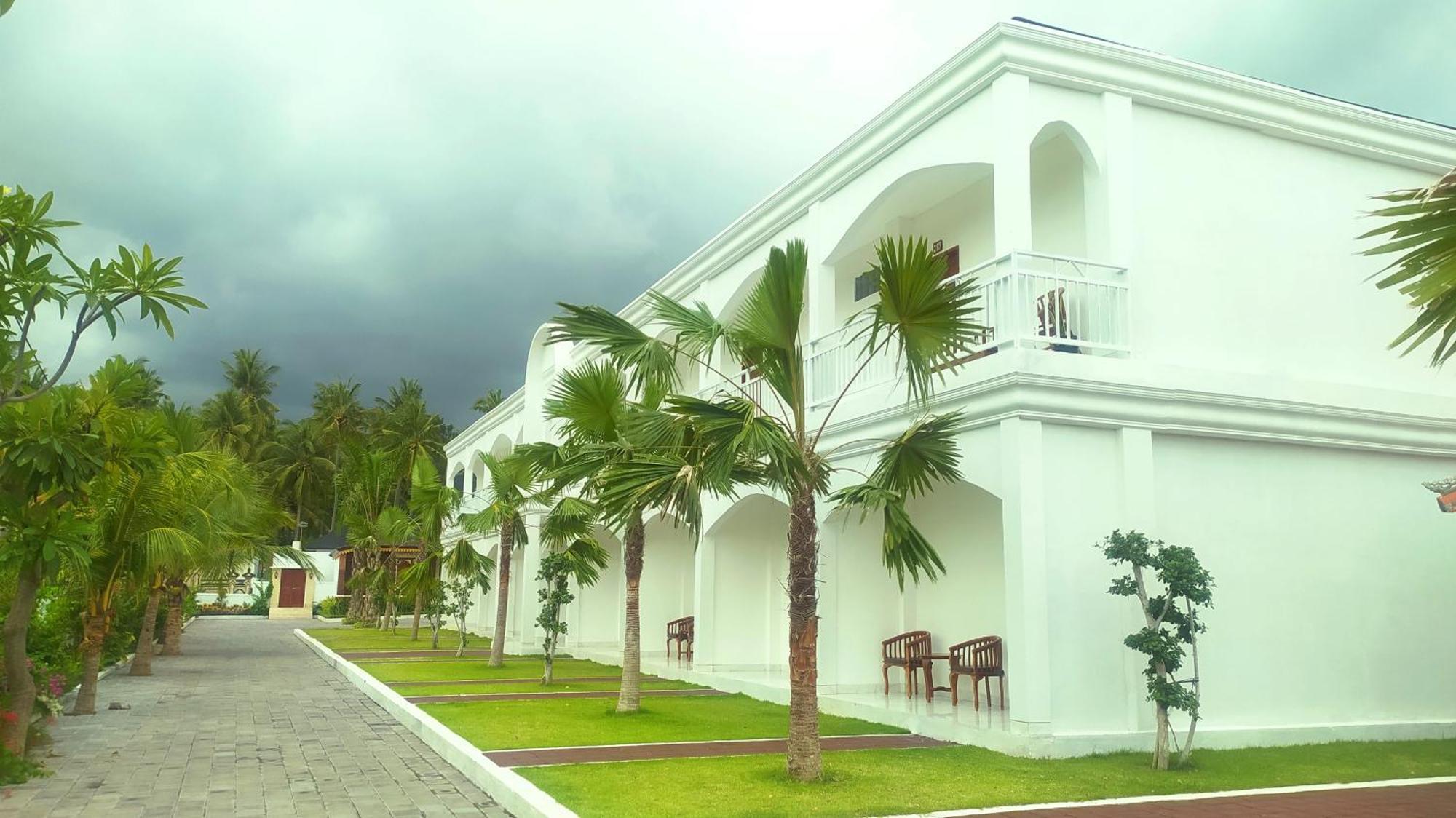 Puri Lovina Hotel Luaran gambar