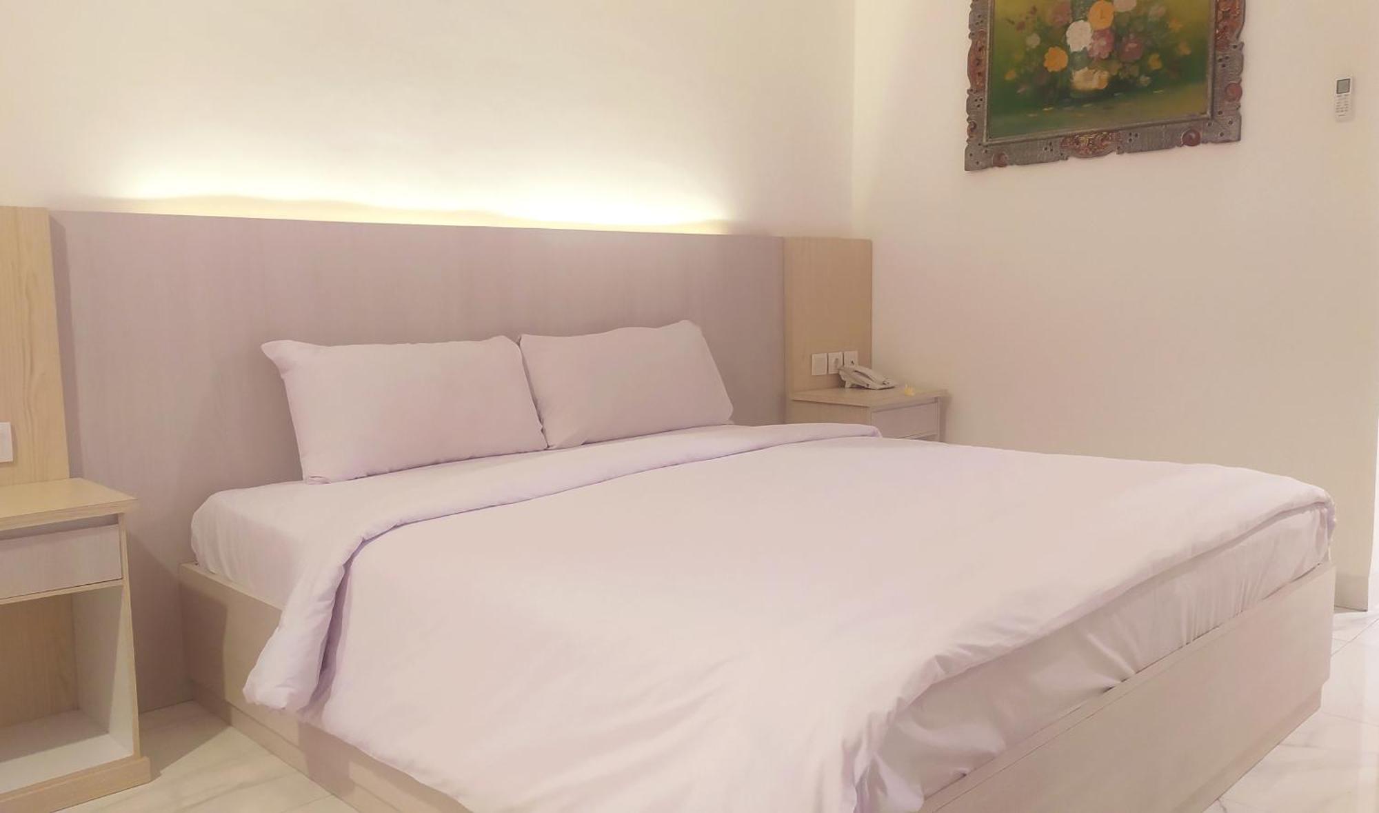 Puri Lovina Hotel Luaran gambar