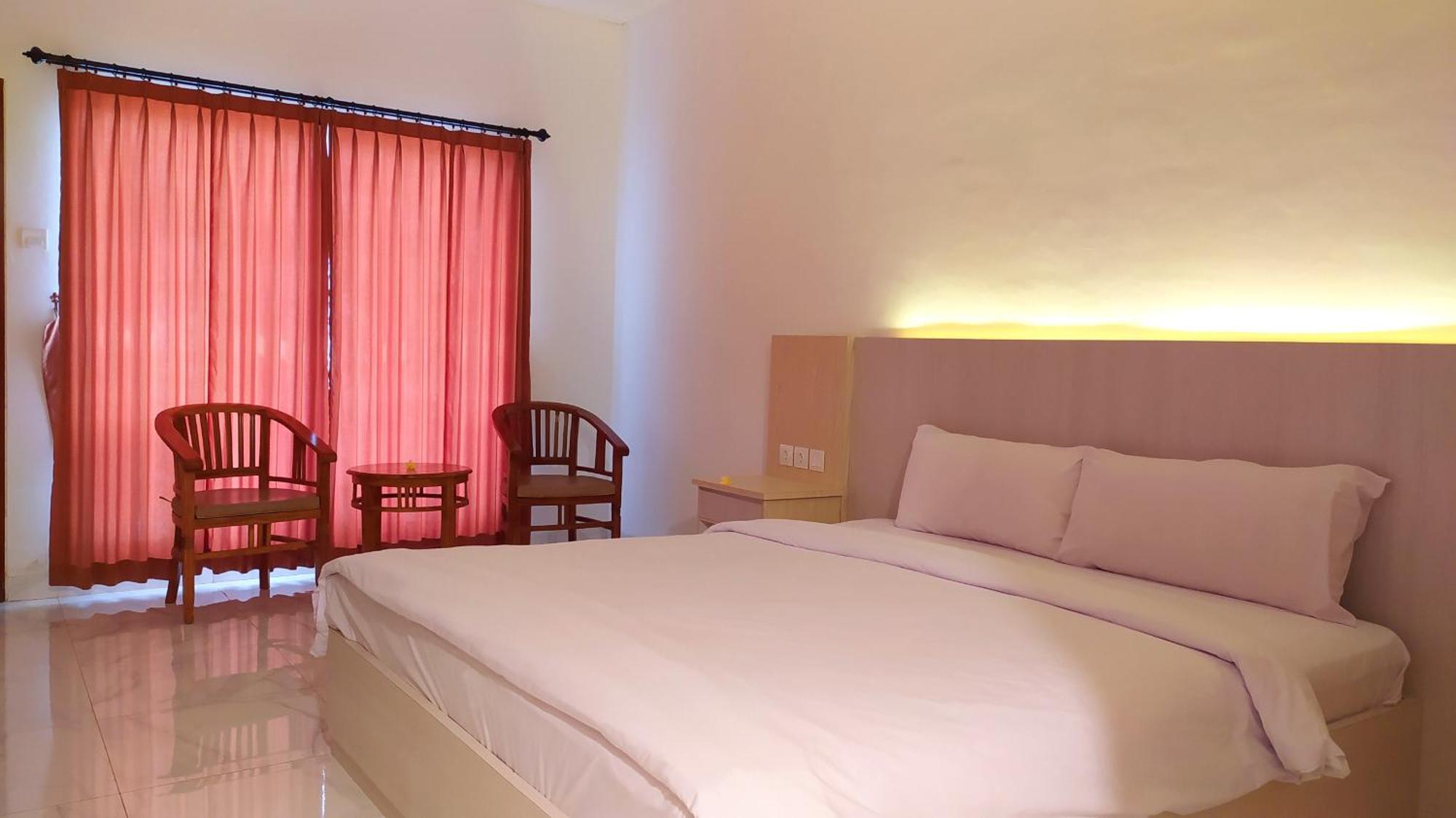 Puri Lovina Hotel Luaran gambar