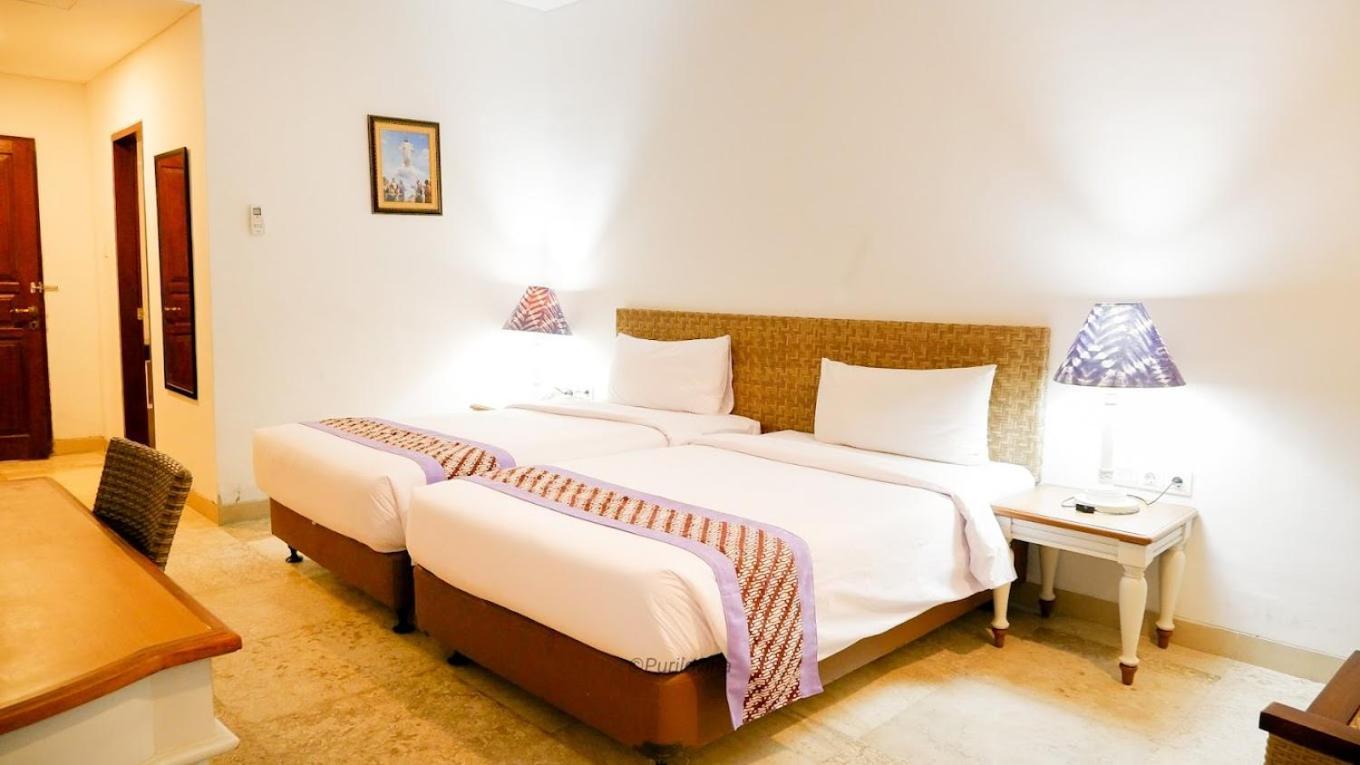 Puri Lovina Hotel Luaran gambar