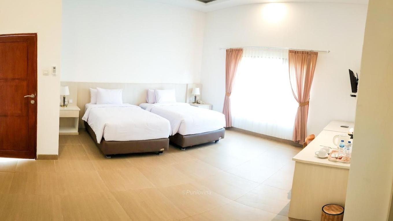 Puri Lovina Hotel Luaran gambar